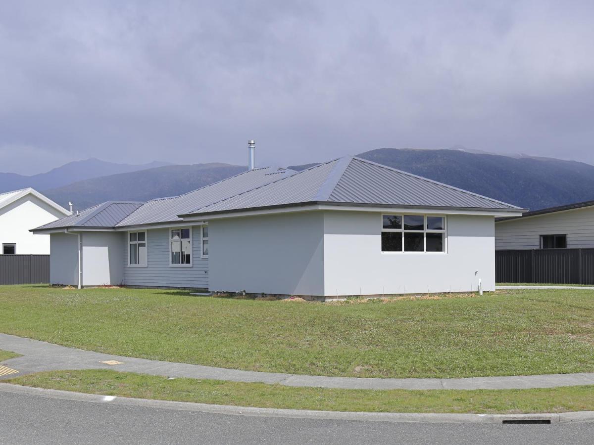 Fiordland Getaway - Te Anau Holiday Home Bagian luar foto